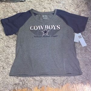 NFL Dallas Cowboys Women’s Gray and Navy Tee - size Large NWT